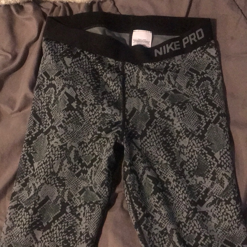 Nike yoga pants